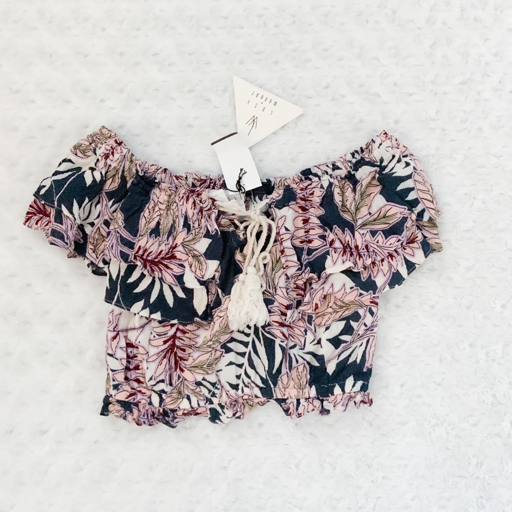 NWT-LOST & WANDER  floral crop top
